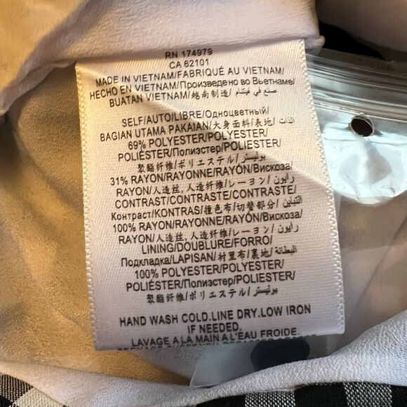 NWOT BCBGeneration Cropped Gingham Top Black White Medium - Picture 10 of 10